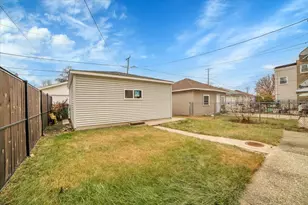 2108 Highland Ave, Berwyn, IL 60402 - Photo 31