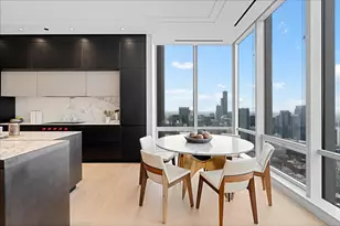 14 W Superior St, Chicago, IL 60654 - Photo 9