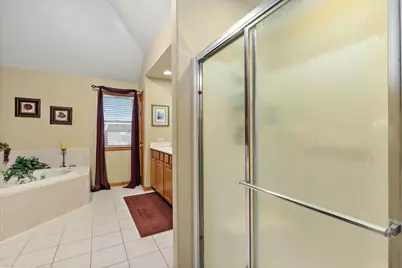 2 Margate Court, Lake in the Hills, IL 60156 - Photo 33