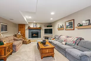 2 Margate Ct, Lake in the Hills, IL 60156 - Photo 37