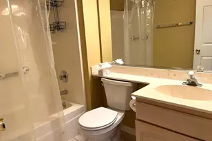 11022 Deblin Ln, Oak Lawn, IL 60453 - Photo 9