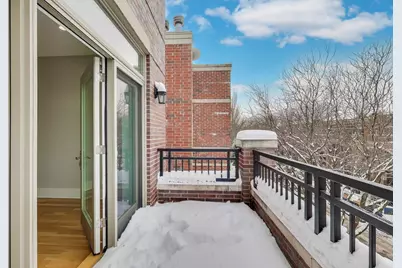 4135 N Kenmore Avenue #2S, Chicago, IL 60613 - Photo 11