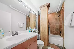 [Address not provided], Chicago, IL 60654 - Photo 9