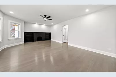 11009 S Normal Avenue, Chicago, IL 60628 - Photo 5