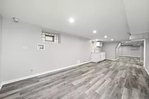 11009 S Normal Ave, Chicago, IL 60628 - Photo 33