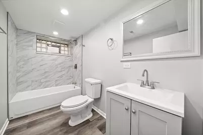 11009 S Normal Avenue, Chicago, IL 60628 - Photo 35