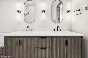 1615 W Irving Park Rd, Chicago, IL 60613 - Photo 13