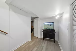 [Address not provided], La Grange Highlands, IL 60525 - Photo 33