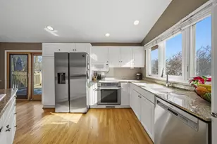 [Address not provided], La Grange Highlands, IL 60525 - Photo 11