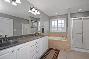 10 Deerfield Ct, Bloomington, IL 61705 - Photo 25