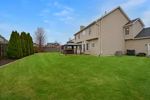 10 Deerfield Ct, Bloomington, IL 61705 - Photo 63