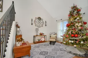 10 Deerfield Ct, Bloomington, IL 61705 - Photo 7