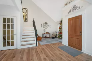 10 Deerfield Ct, Bloomington, IL 61705 - Photo 5