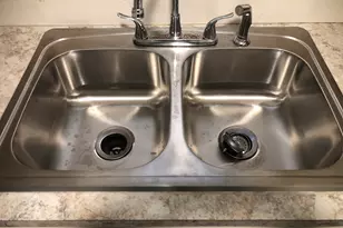 6742 W 63rd St, Chicago, IL 60638 - Photo 5