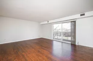 4418 Beau Monde Dr, Lisle, IL 60532 - Photo 9