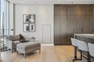 14 W Superior St, Chicago, IL 60654 - Photo 13