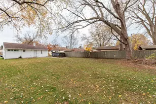 922 Landon Ave, Winthrop Harbor, IL 60096 - Photo 21