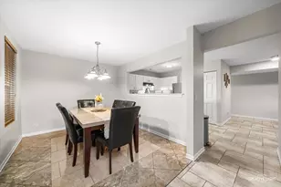 888 Serendipity Dr, Aurora, IL 60504 - Photo 3