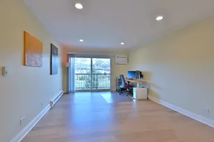 836 E Old Willow Road E, Prospect Heights, IL 60070 - Photo 13