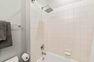 605 Grove Ln, Forest Park, IL 60130 - Photo 23