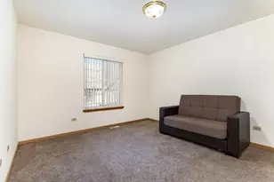 1804 Willow Cir Dr, Crest Hill, IL 60403 - Photo 9