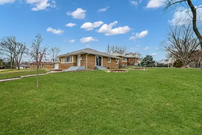 2 N Wisconsin Avenue, Addison, IL 60101 - Photo 25