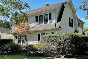 8542 School St, Morton Grove, IL 60053 - Photo 3