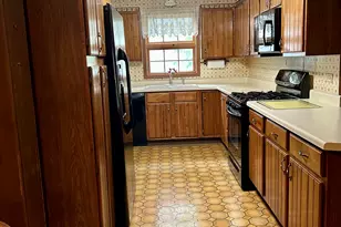 8542 School St, Morton Grove, IL 60053 - Photo 7