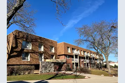 1 Villa Verde Drive #114, Buffalo Grove, IL 60089 - Photo 1