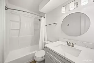 795 N Elmwood Dr, Aurora, IL 60506 - Photo 17