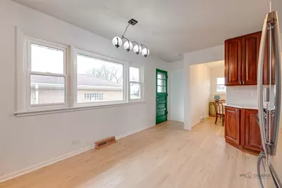 1689 S Elm Street, Des Plaines, IL 60018 - Photo 5