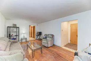 2243 E 92nd Pl, Chicago, IL 60617 - Photo 5