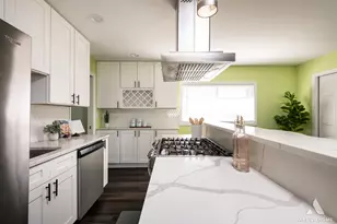 703 Yates Ave, Romeoville, IL 60446 - Photo 5