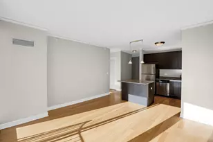 225 N Columbus Dr, Chicago, IL 60601 - Photo 11