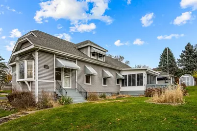 142 Cottage Avenue, Carpentersville, IL 60110 - Photo 1