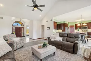 13109 W Chaplin St, Wadsworth, IL 60083 - Photo 9