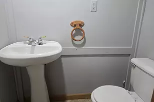 1810 Hutchins Ave, Rockford, IL 61104 - Photo 15