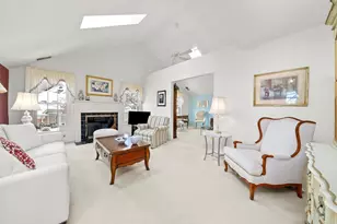 1943 N Charter Point Dr, Arlington Heights, IL 60004 - Photo 13