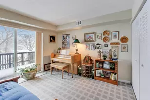 512 Redondo Dr, Downers Grove, IL 60516 - Photo 17