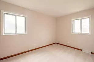 37 N Cedar Ln, Glenwood, IL 60425 - Photo 7