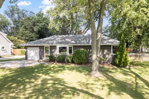 28W556 Forestview Ave, Warrenville, IL 60555 - Photo 21