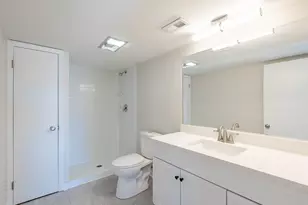 239 E 165th St, South Holland, IL 60473 - Photo 11