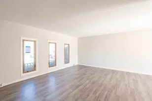 239 E 165th St, South Holland, IL 60473 - Photo 7