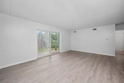 2807 Willow Road #103, Homewood, IL 60430 - Photo 5