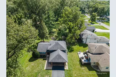 1321 172nd Street, East Hazel Crest, IL 60429 - Photo 3