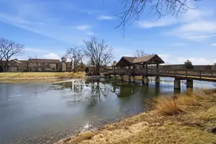 301 Lake Hinsdale Dr, Willowbrook, IL 60527 - Photo 27