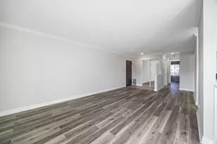 901 Yosemite Trail, Roselle, IL 60172 - Photo 3