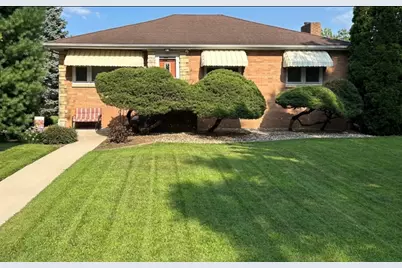 460 S Winfield Avenue, Kankakee, IL 60901 - Photo 1