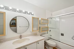 211 E Ohio St, Chicago, IL 60611 - Photo 13