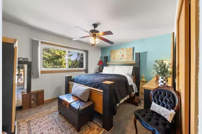 5628 W Hawthorne Avenue, Berkeley, IL 60163 - Photo 11